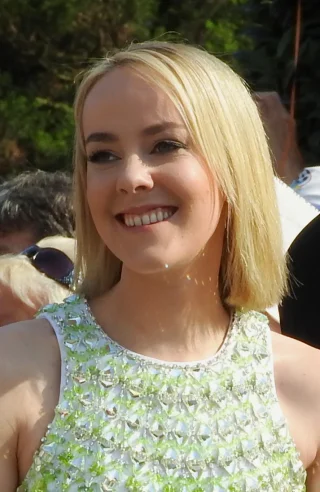 Jena Malone height profile photo