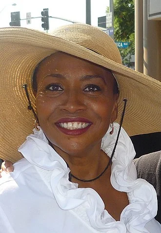 Jenifer Lewis height profile photo