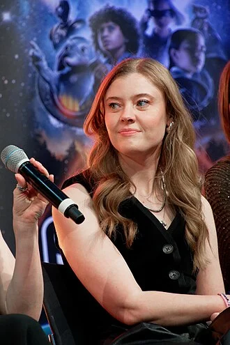 Jennifer English height profile photo