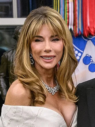 Jennifer Flavin height profile photo