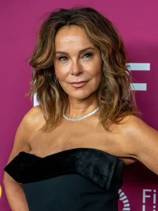Jennifer Grey height profile photo