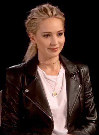 Jennifer Lawrence height profile photo