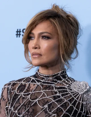 Jennifer Lopez height profile photo