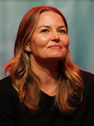 Jennifer Morrison height profile photo