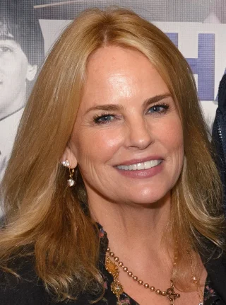 Jennifer Runyon height profile photo