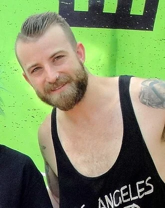Jeremy Davis height profile photo