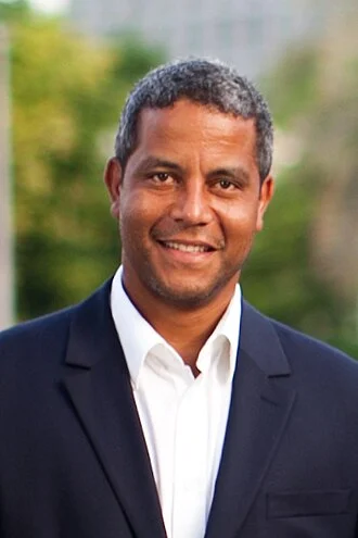 Jeremy Guscott height profile photo