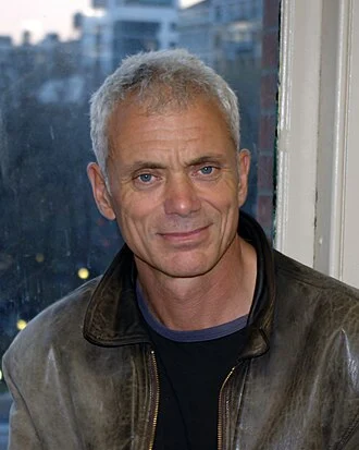 Jeremy Wade height profile photo