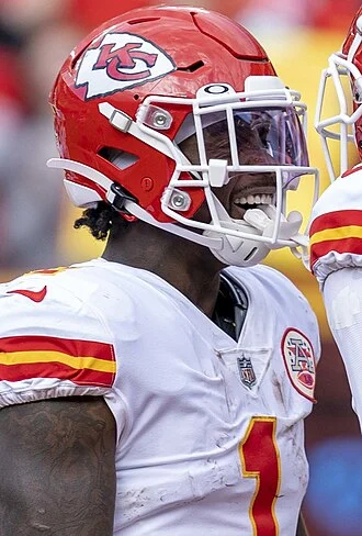 Jerick McKinnon height profile photo