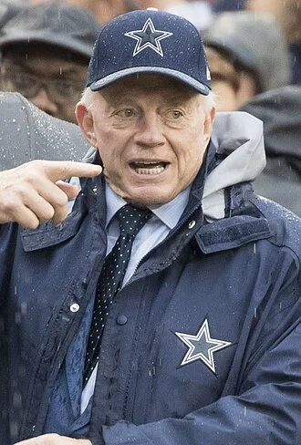 Jerry Jones height profile photo