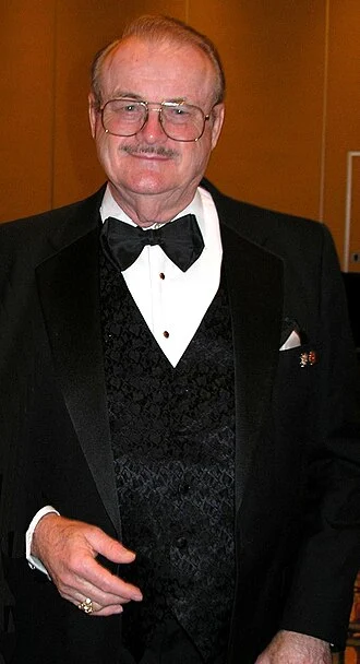Jerry Pournelle height profile photo