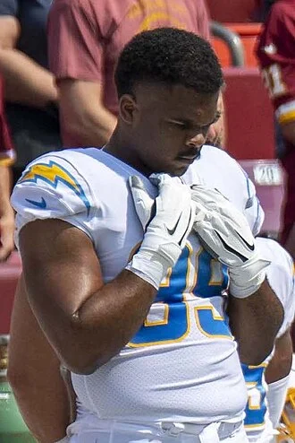 Jerry Tillery height profile photo
