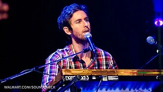 Jesse Carmichael height profile photo