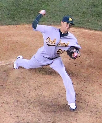 Jesse Chavez height profile photo