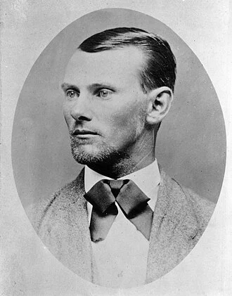 Jesse James height profile photo