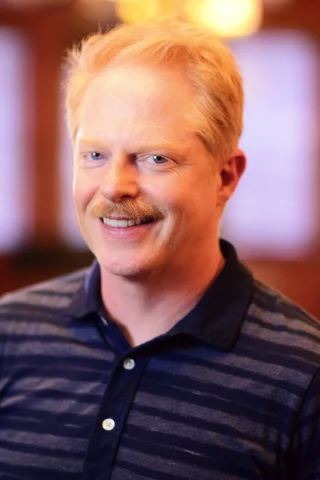 Jesse Tyler Ferguson height profile photo