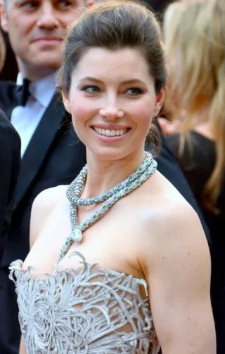 Jessica Biel height profile photo