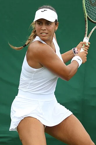 Jéssica Bouzas Maneiro height profile photo