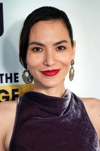 Jessica Matten height profile photo