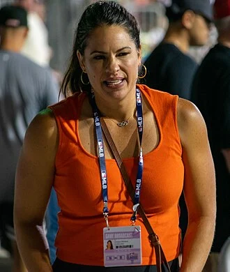 Jessica Mendoza height profile photo