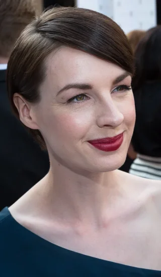 Jessica Raine height profile photo
