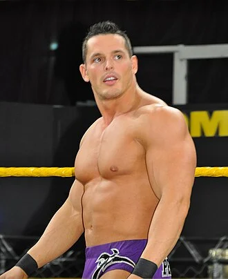 Jessie Godderz height profile photo