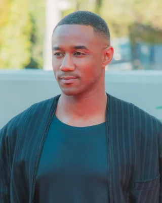Jessie T. Usher height profile photo