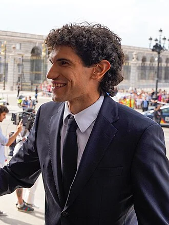 Jesús Vallejo height profile photo