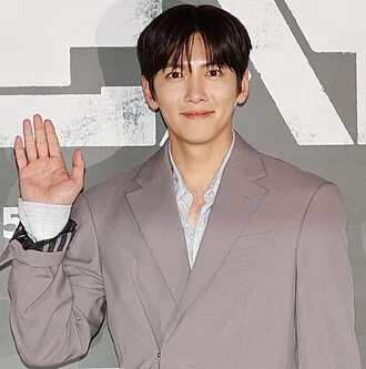 Ji Chang-wook height profile photo