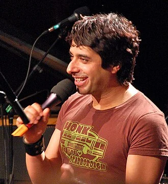 Jian Ghomeshi height profile photo