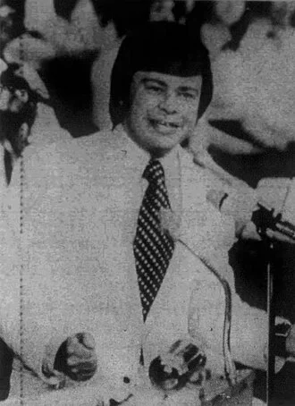 Jim Bakker height profile photo