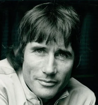 Jim Dale height profile photo