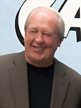 Jim Davis (cartoonist) height profile photo