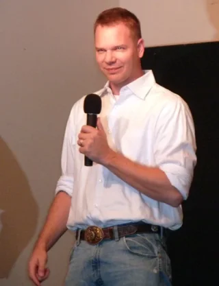 Jim Parrack height profile photo