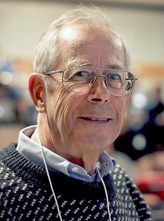 Jim Peebles height profile photo