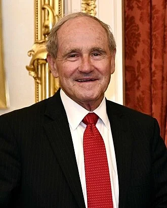 Jim Risch height profile photo