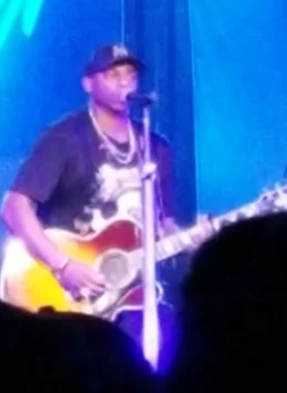 Jimmie Allen height profile photo