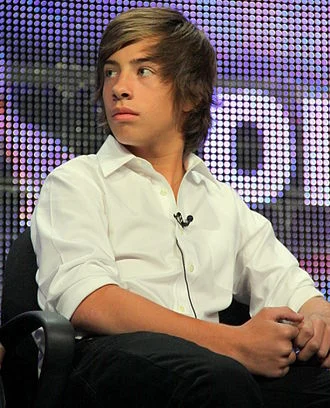 Jimmy Bennett height profile photo