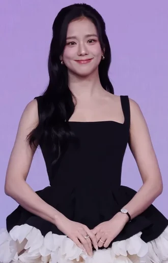 Jisoo height profile photo