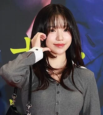 Jo Yuri height profile photo