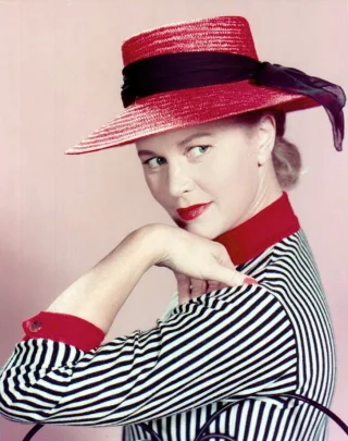 Joan Caulfield height profile photo