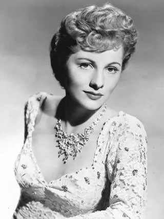 Joan Fontaine height profile photo