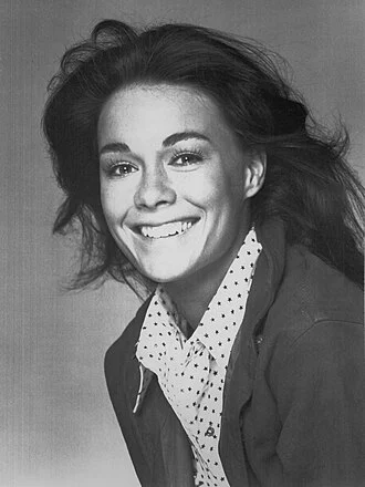 Joanna Cameron height profile photo
