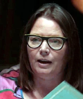 Joanna Scanlan height profile photo