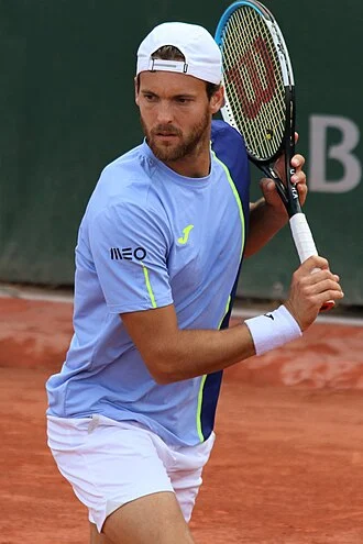 João Sousa height profile photo