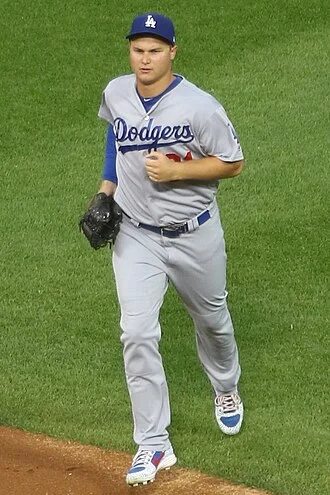 Joc Pederson height profile photo