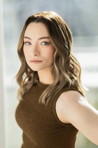 Jodelle Ferland height profile photo