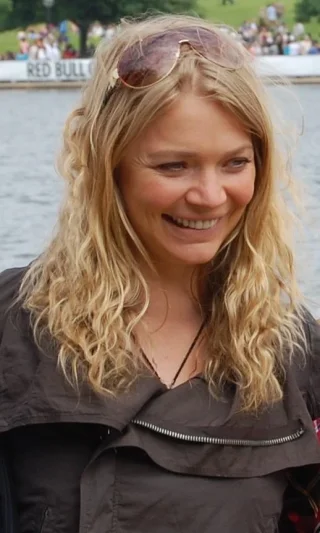 Jodie Kidd height profile photo