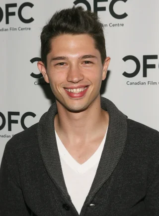 Joe Dinicol height profile photo