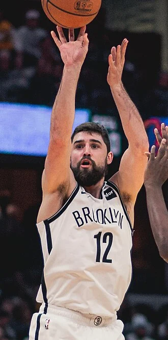 Joe Harris (basketball) height profile photo